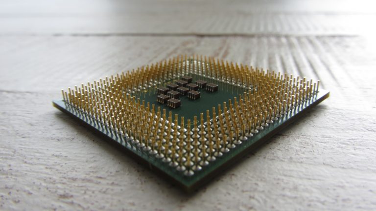 CPU